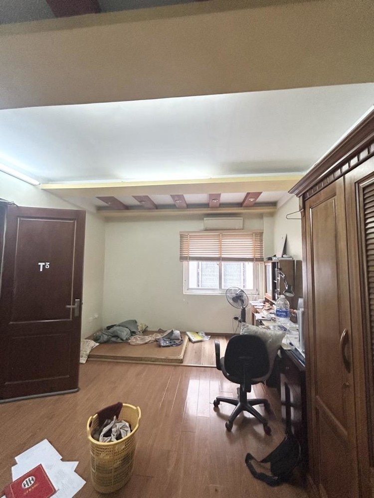 Bán nhà Phú Diễn, 33m2, 5 tầng mới đẹp, gần mặt phố, ngõ thông, giá 6,3 tỷ