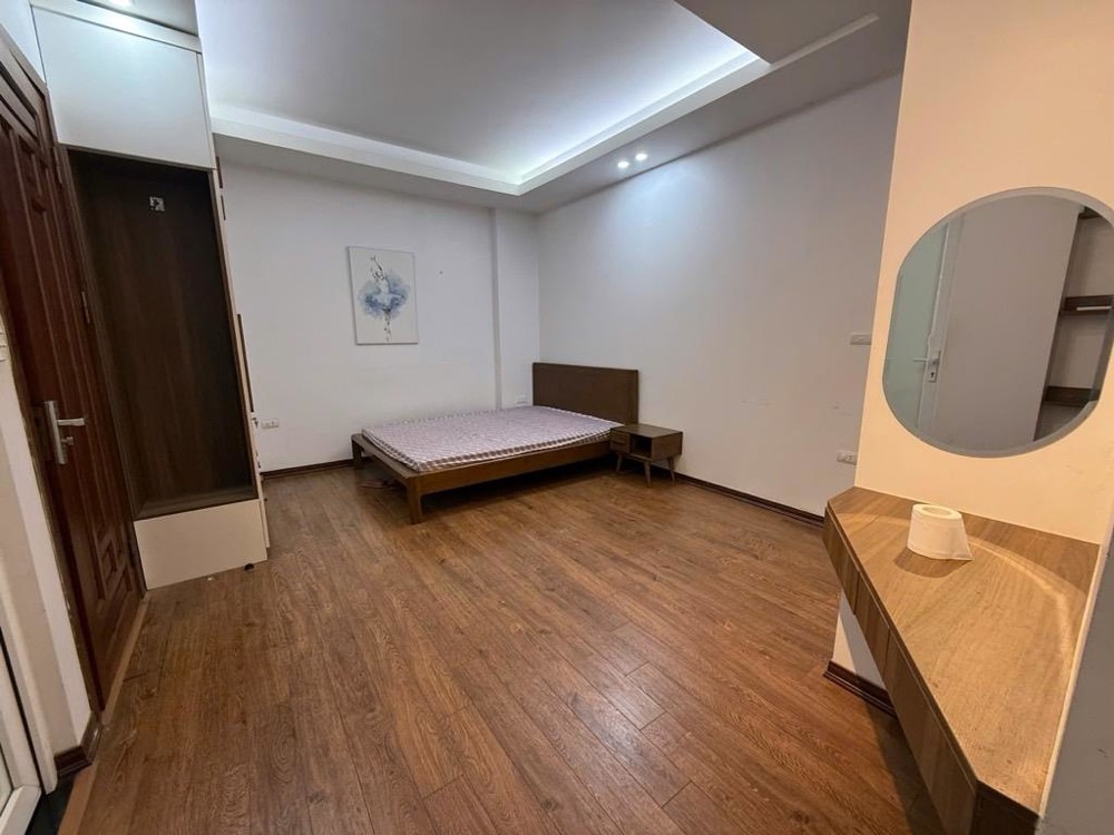 Bán nhà Xuân Phương, 42m2, 5 tầng, lô góc, ô tô đỗ cửa, giá 7,9 tỷ