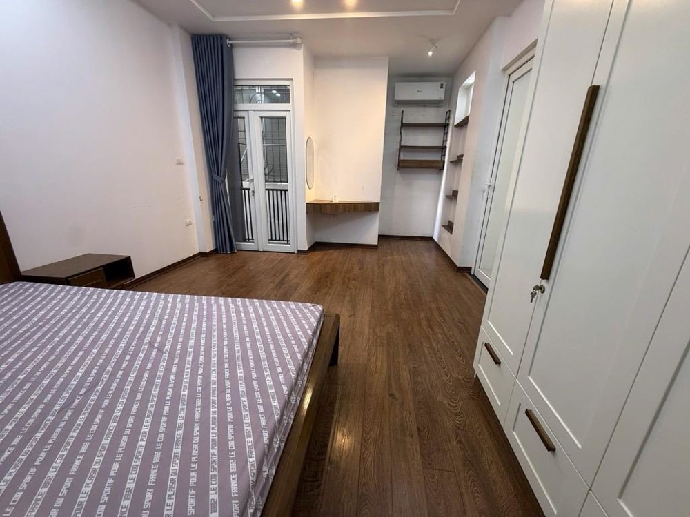 Bán nhà Xuân Phương, 42m2, 5 tầng, lô góc, ô tô đỗ cửa, giá 7,9 tỷ