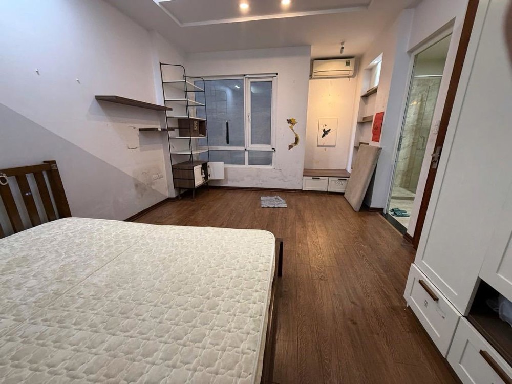 Bán nhà Xuân Phương, 42m2, 5 tầng, lô góc, ô tô đỗ cửa, giá 7,9 tỷ