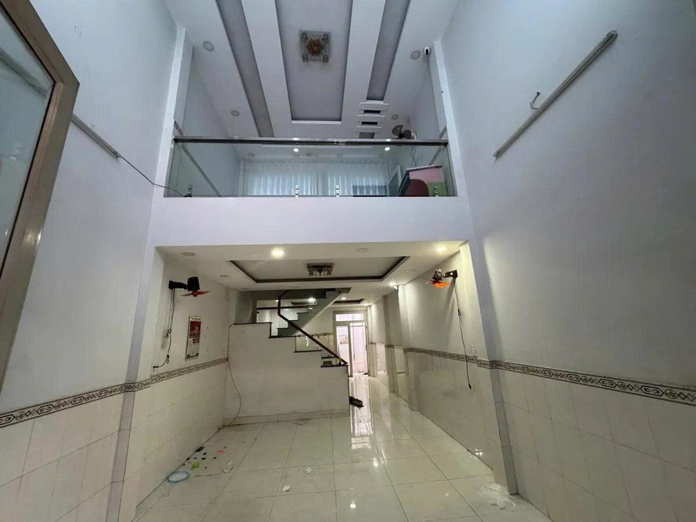 NHÀ BÁN - BÌNH TÂN  - SÁT TÂN PHÚ  - 4 X15M - 2 TẦNG - HẺM 6M - GIÁ 5 TỶ
