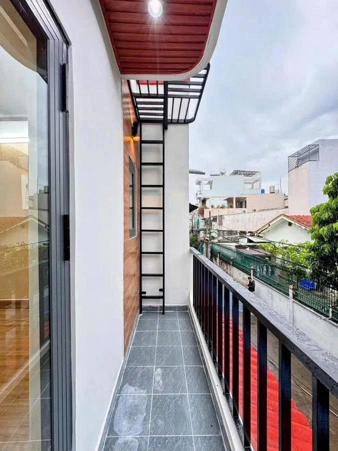BÁN GẤP NHÀ,TRUNG TÂM - BÌNH TÂN  - HXH - 40M  - 2TẦNG - NHỈNH 4 TỶ