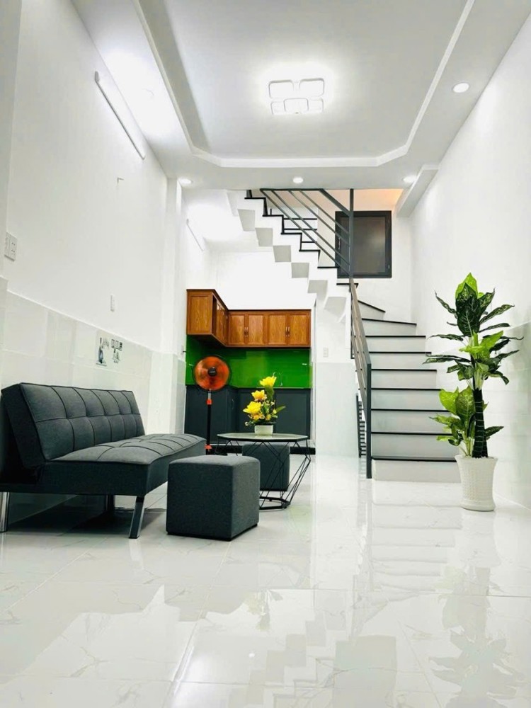 Gần Chợ–Hẻm 3.5m Thông 27m² (3.2x8,4)–2Tầng Mới 100%–Ở Ngay Nhỉnh 3 Tỷ