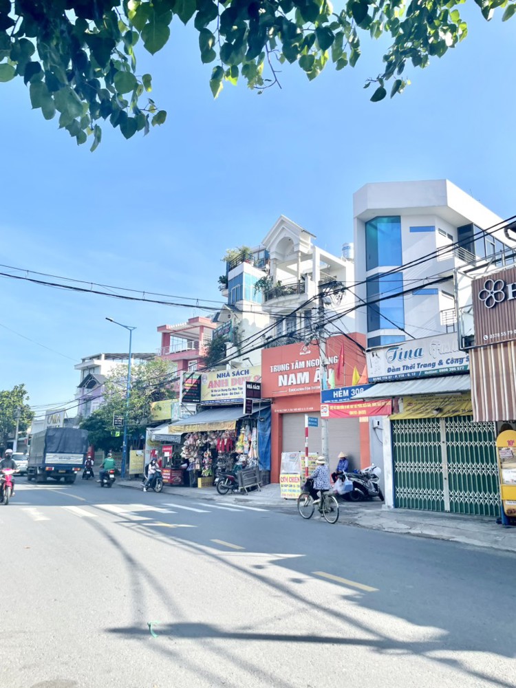 Nhà Măt Tiền Trương Thị Hoa P TTH Q12 4 lầu thang máy
