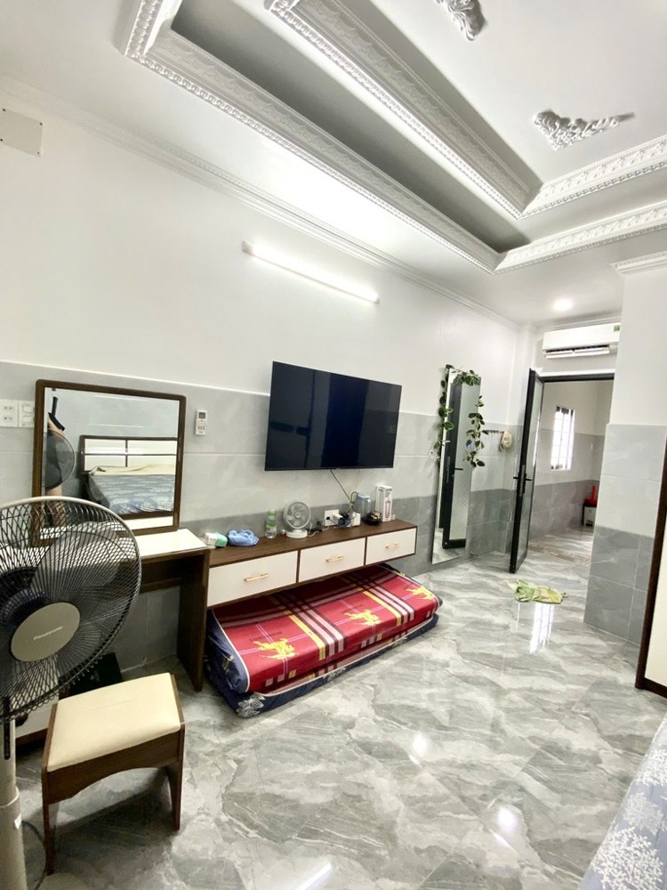 Nhà Măt Tiền Trương Thị Hoa P TTH Q12 4 lầu thang máy