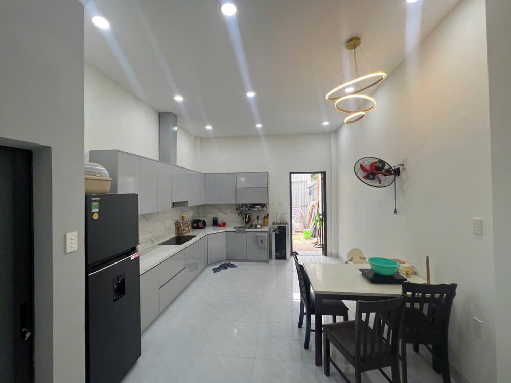 Bán nhà đẹp lung linh đường Dương Cát Lợi, Nhà Bè – Cách Q7 chỉ 1 cây cầu – 4x19m – Giá 3,85