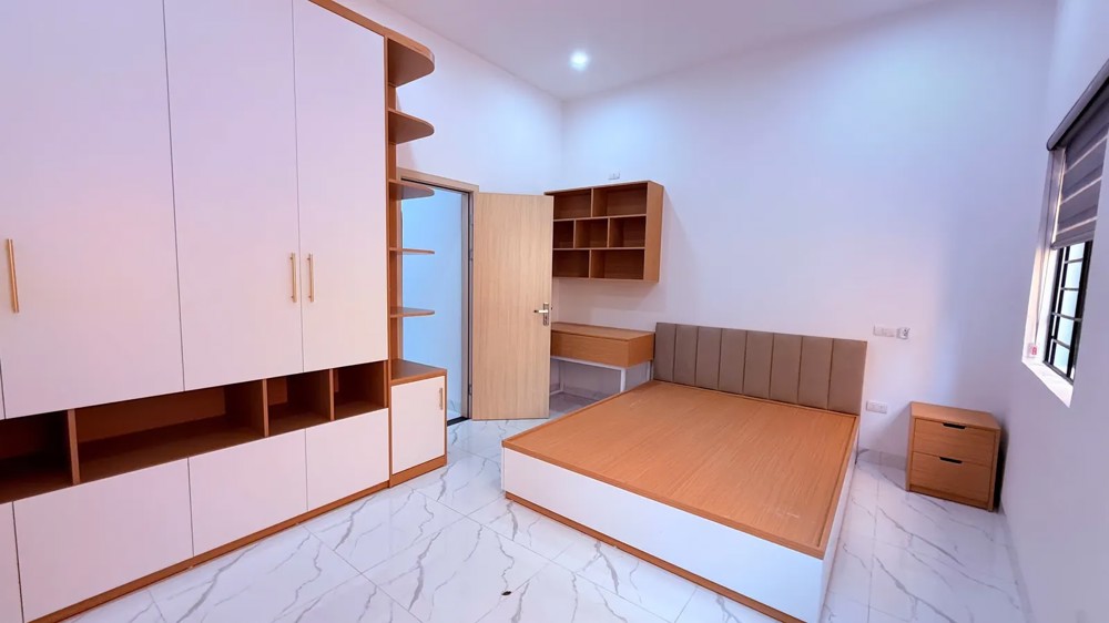 Bán Nhà Hoàng Hoa Thám 58m2. 3 tầng. mặt tiền 4.9m. giá  8.6 tỷ Ba Đình Hà Nội