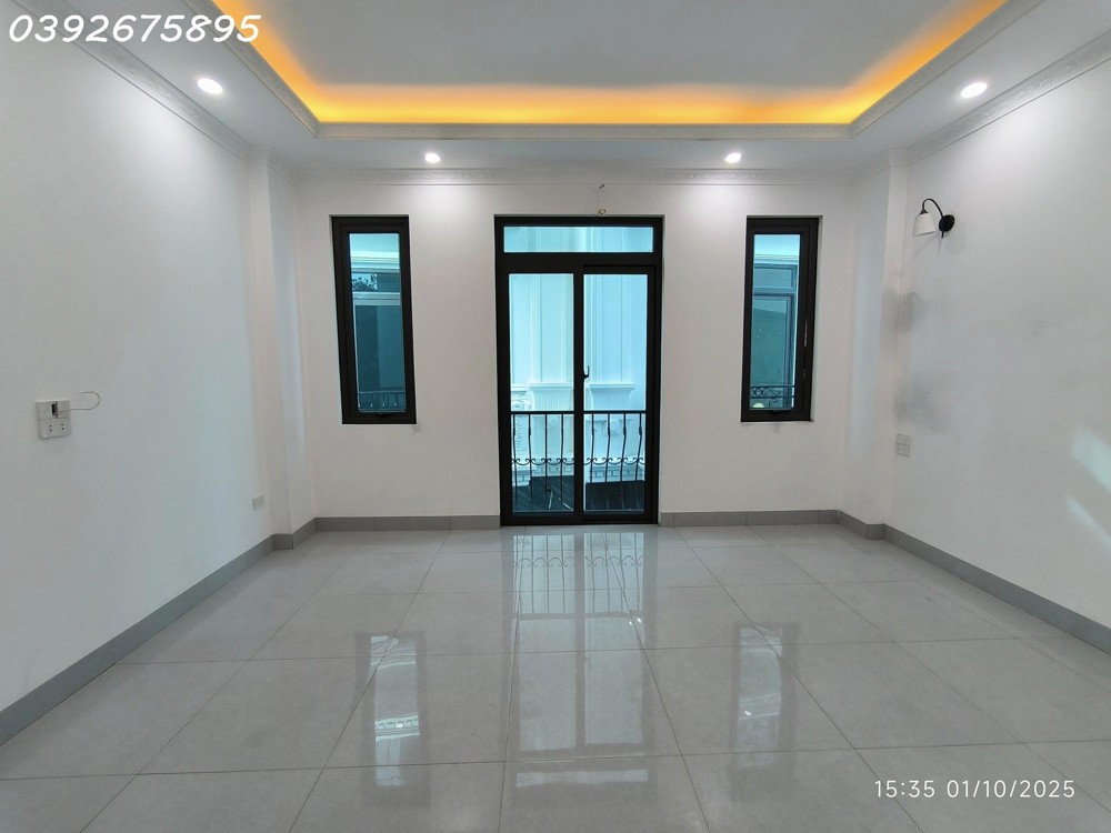 Bán nhà Yên Lộ 35m2, 5 tầng lô góc, gần KĐT Đô Nghĩa, nhà mới ở ngay