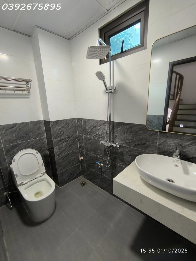 Bán nhà Yên Lộ 35m2, 5 tầng lô góc, gần KĐT Đô Nghĩa, nhà mới ở ngay