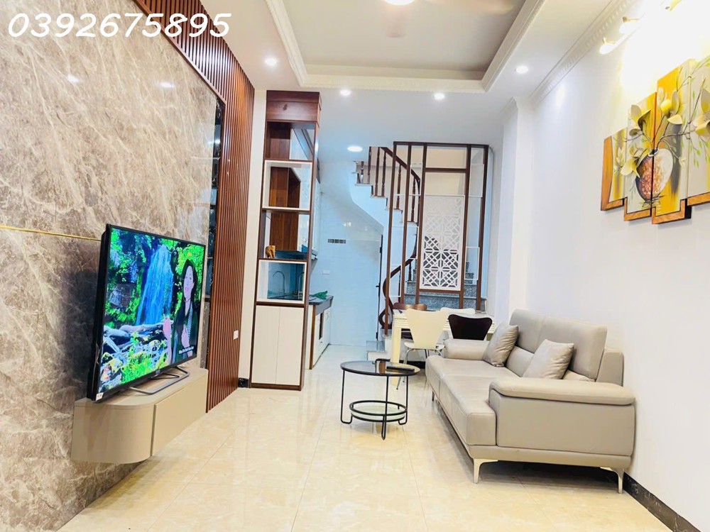 Bán nhà Yên Lộ 40m2, 5 tầng gần ô tô, ngõ thông, nhà mới ở ngay