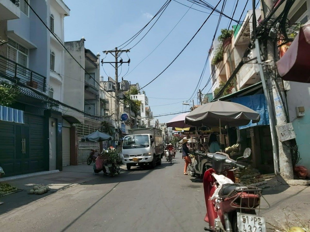 BÁN NHÀ 3 TẦNG NGUYỄN THÁI SƠN GÒ VẤP – GẦN CHỢ, GẦN ĐHCN4 – 5PN, 4.2 T.Ỷ TL