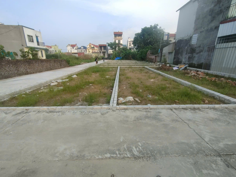 BÁN ĐẤT TỔ 10 (ẤP TRE, XÃ QUANG MINH, HN) - NGÕ THÔNG, ÔTÔ VÀO ĐẤT, 100% THỔ CƯ, GIÁ ĐẦU TƯ F0