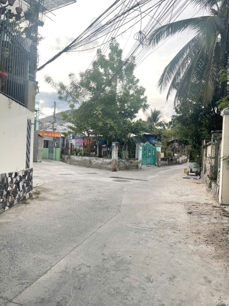 Bán lô đất 2 mặt tiền đường Hoà Trung – Bắc Nha Trang, cách biển chỉ 1km, giá chỉ 2.8 tỷ