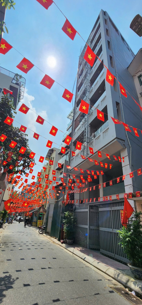 CẦN BÁN TÒA CCMN CAO CẤP TẠI LONG BIÊN