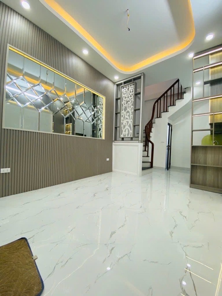 ĐỘI CẤN DT 25M x5 TẦNG NHÀ ĐẸP Ở NGAY,NỞ HẬU ĐẸP GIÁ 6 TỶ