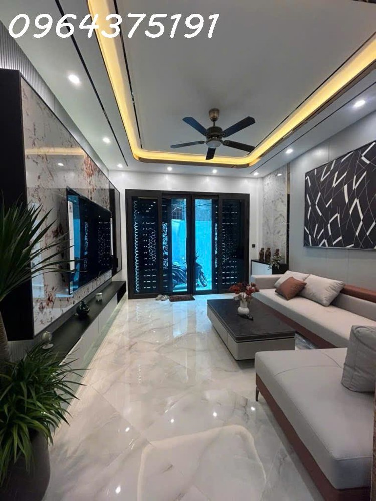 BÁN GẤP Bán nhà Vũ Xuân Thiều - 38m2 - 6 tầng - xây mới - gần ô tô tránh nhú 7 tỷ