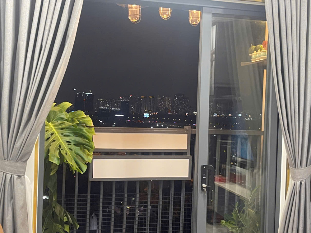 Chủ nhà cần bán gấp CC Blue sky Q.2 - 58m2 - 2PN,2WC - Giá 2,5tỷ ( đã vat, đã sổ).Nội thất xịn sò