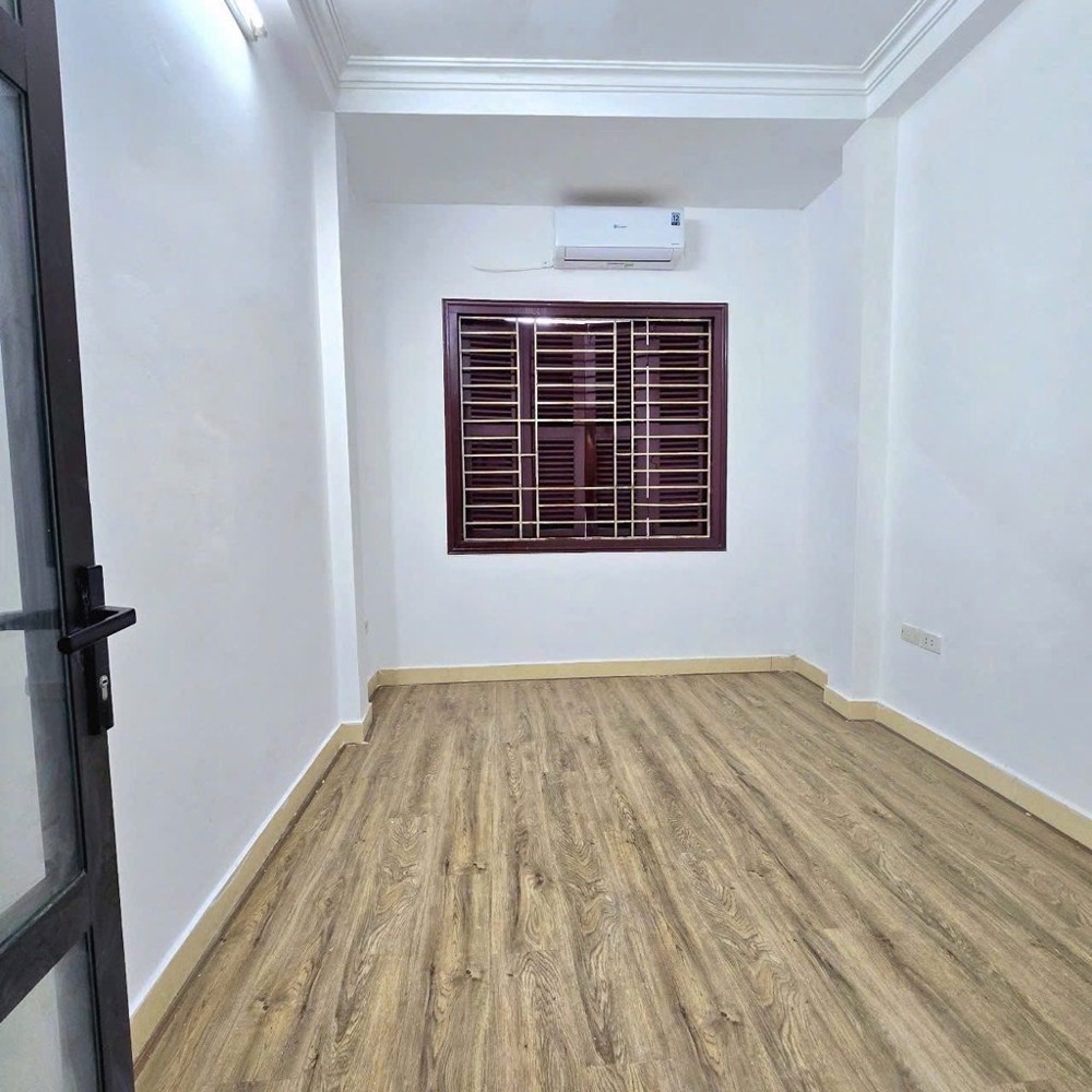 YÊN HÒA 35M x5 TẦNG-8,1 TỶ LÔ GÓC,NGÕ NÔNG,GẦN PHỐ