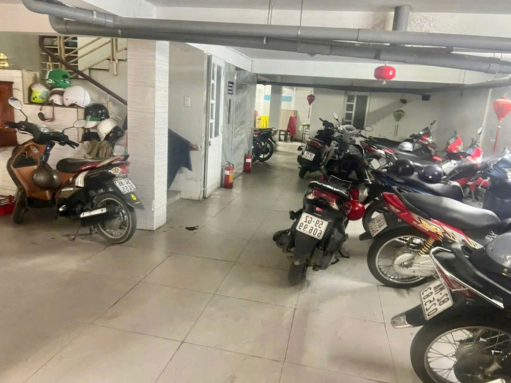 TÒA NHÀ CHDV (8x28) GỒM 43P ĐƯỜNG 8M NGUYỄN THỊ ĐẶNG, Q.12