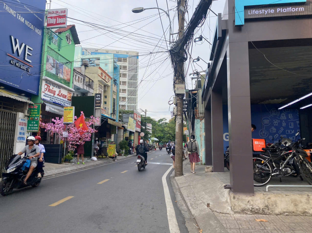Nhà mặt tiền Chương Dương, ngay ngã 4 Thủ Đức. DT 8x27. Đang cho thuê 60tr/tháng