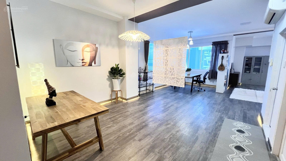 Bán căn hộ chung cư Phú Mỹ Thuận, 187m2, đầy đủ nội thất hiện đại, view sông, giá 4 tỷ