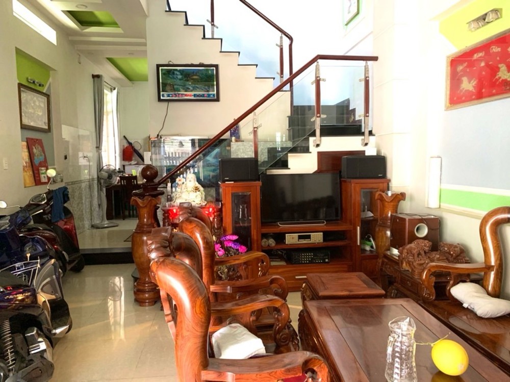 BÁN NHÀ LÔ GÓC GIGAMAL THỦ ĐỨC, 250M2 - GIÁ 25,x TỶ