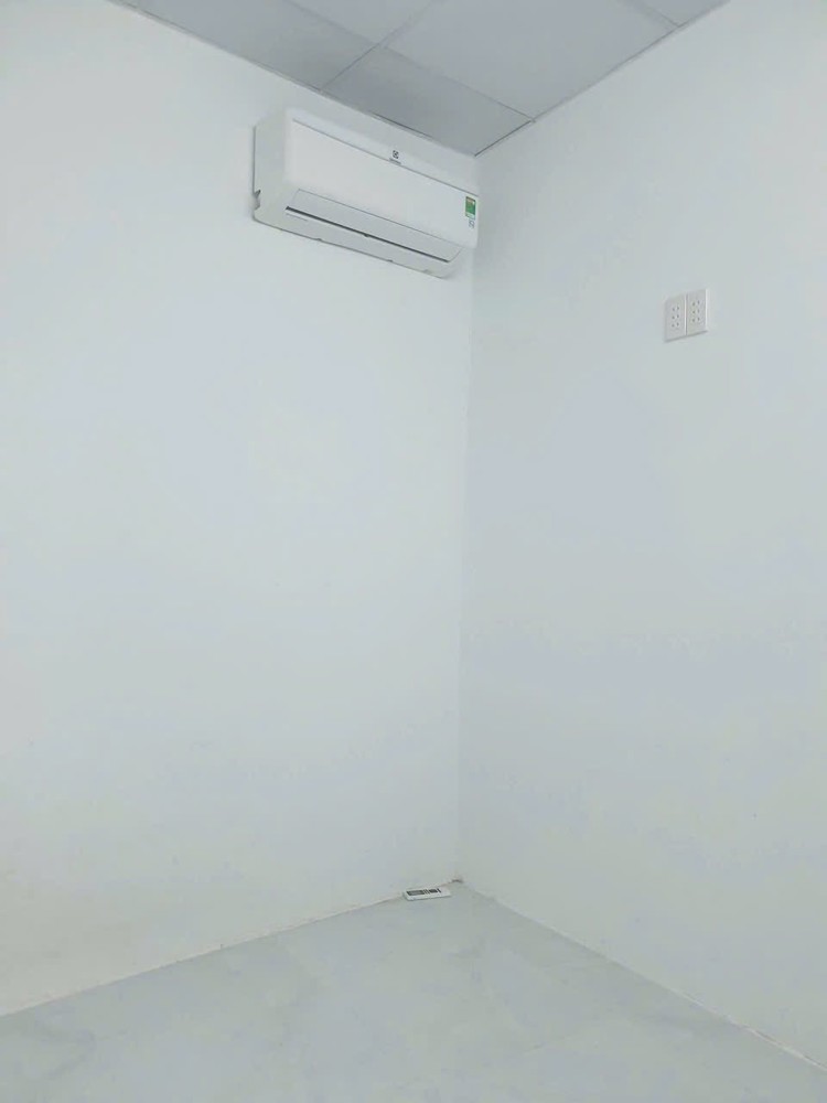BÁN NHÀ 2 TẦNG KINH DOANH MẶT TIỀN ĐƯỜNG NGUYỄN TẤT THÀNH