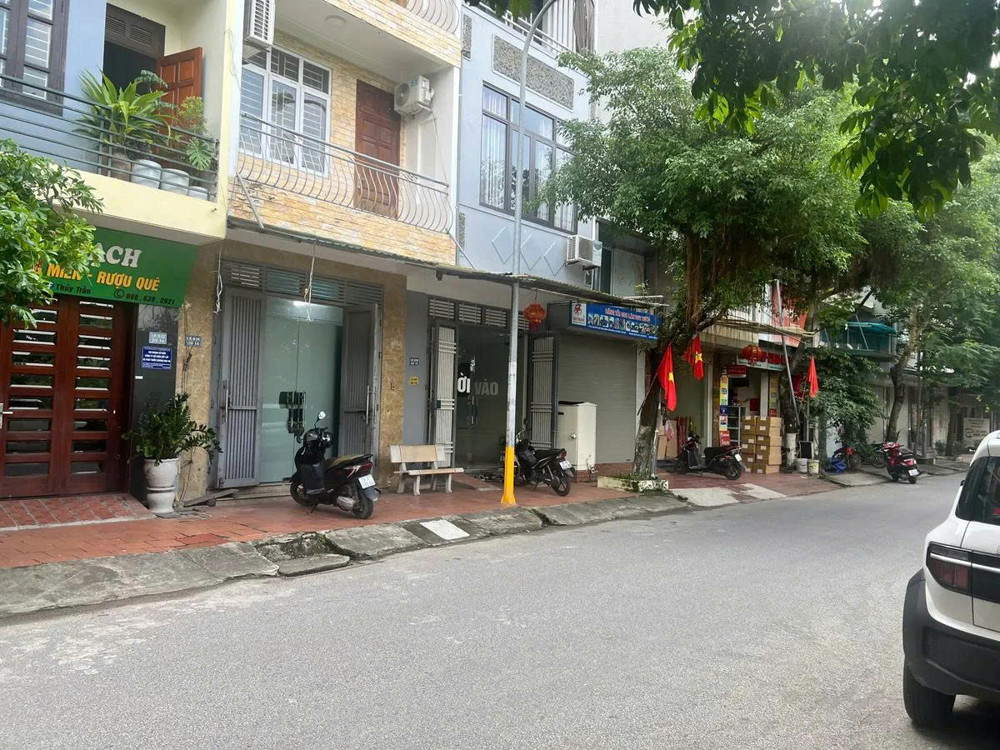 Bán Liền Kề Hàng Bè - Kiến Hưng 50m x 5 tầng MT 4M - GIÁ 16.5 TỶ - KINH DOANH