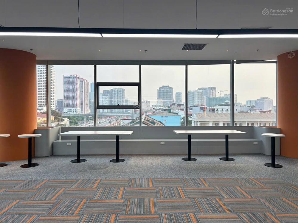 Bán sàn văn phòng Nam Từ Liêm sổ đỏ trao tay 200m2, giá 52tr/m2