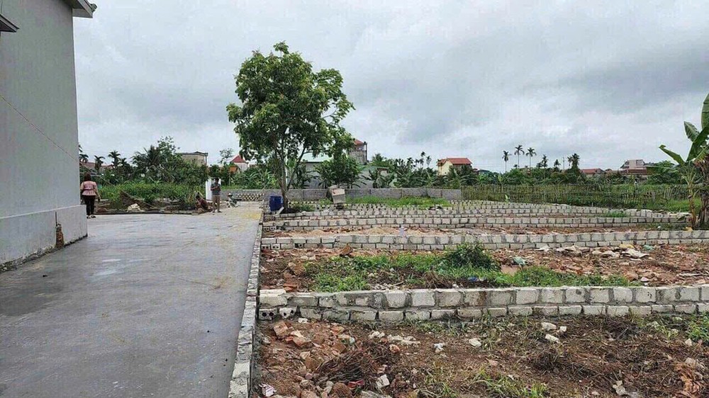 Lô đất giá rẻ Tổ 9 Hòa Nghĩa – gần đường 402, chỉ 5xx triệu  ZALO 0567 222 555