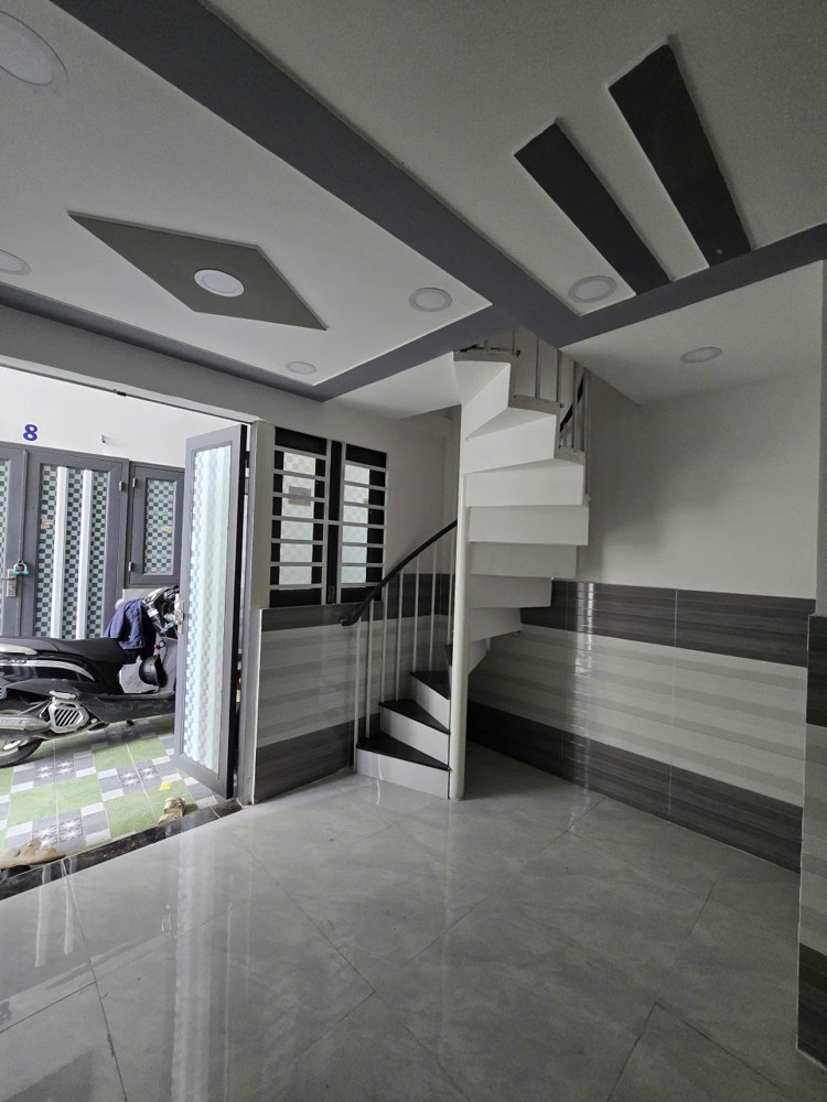 Nhà Vuông 4 tầng HXH 16m2 – Nguyễn Ảnh Thủ Quận 12