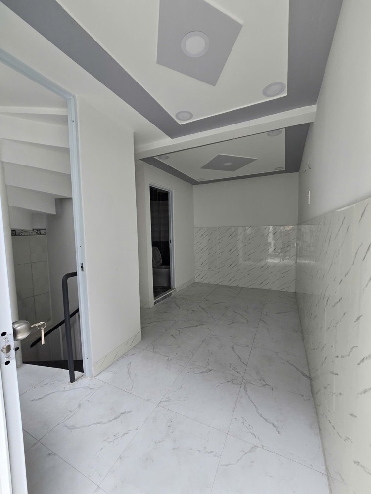 Nhà Vuông 4 tầng HXH 16m2 – Nguyễn Ảnh Thủ Quận 12
