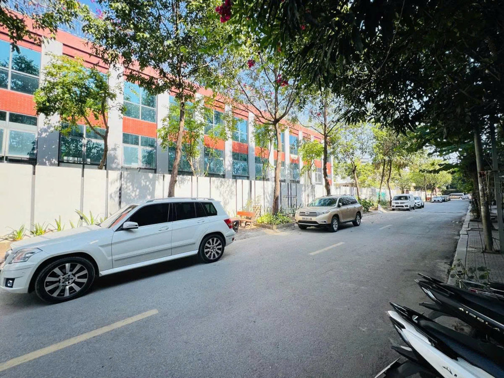 BÁN LK VĂN PHÚ - HÀ ĐÔNG 90M X 4 TẦNG, MT 4.5M - NGAY CÔNG VIÊN - GIÁ CHỈ 21.9 TỶ