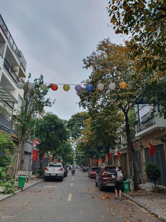 BÁN LK VĂN PHÚ - HÀ ĐÔNG 90M X 4 TẦNG, MT 4.5M - NGAY CÔNG VIÊN - GIÁ CHỈ 21.9 TỶ