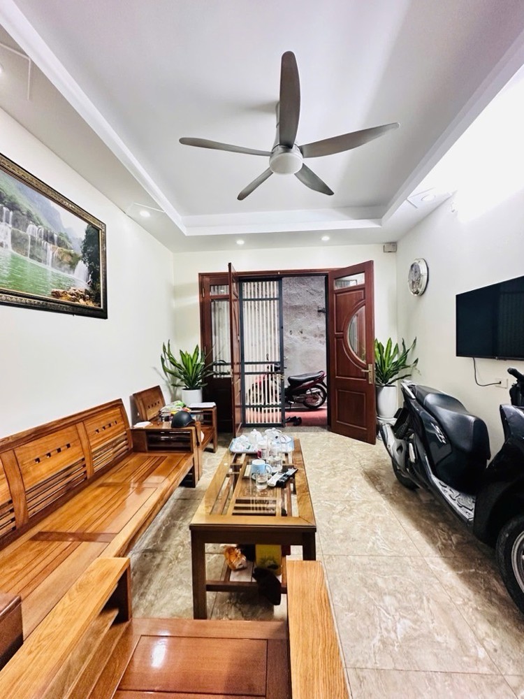 HÀNG HIẾM CÒN SÓT LẠI-NHÀ ĐẸP Ở NGAY-ĐẦY ĐỦ CÔNG NĂNG – GIÁ HỢP LÝ_5 TẦNG – 30/35M2-7,9 TỶ