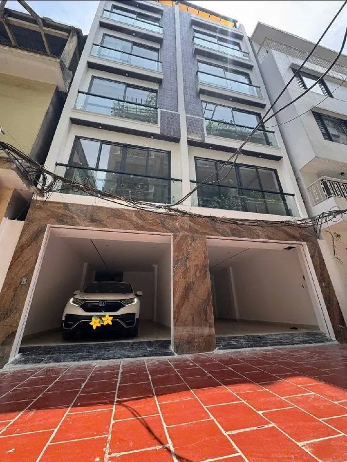 SIÊU PHẨM 6 TẦNG Phố Nguyễn Sơn 37/41M2, MẶT TIỀN  3.9M,14.8 tỷ Long Biên Hà Nội.Ô TÔ VÀO NHÀ
