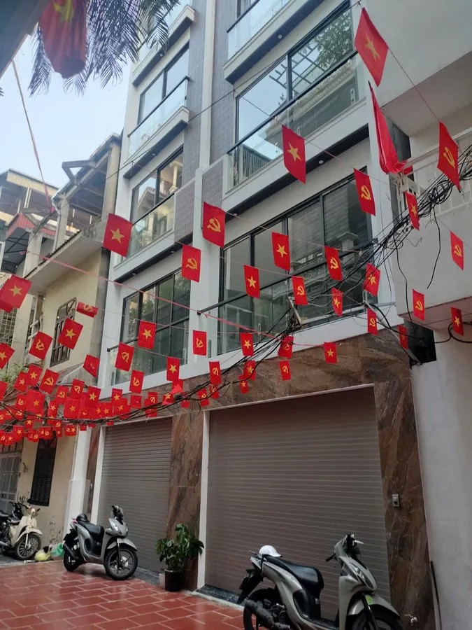 SIÊU PHẨM 6 TẦNG Phố Nguyễn Sơn 37/41M2, MẶT TIỀN  3.9M,14.8 tỷ Long Biên Hà Nội.Ô TÔ VÀO NHÀ