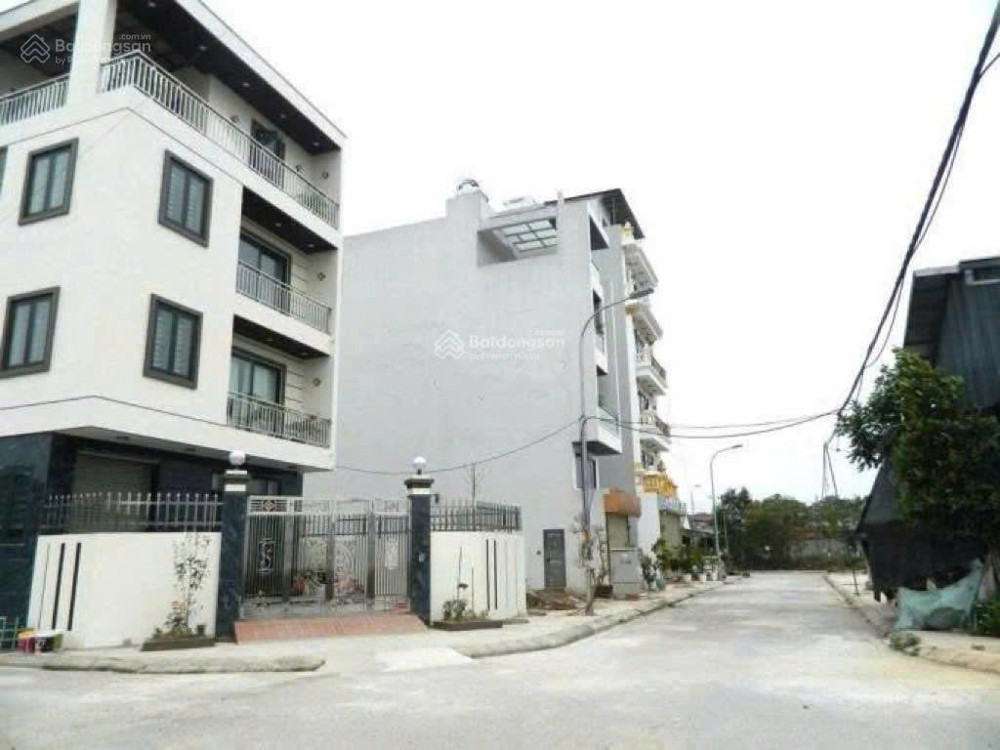 PHÂN LÔ VỈA HÈ Song Phương 6,2 tỷ, 48m2, sẵn sổ, cạnh ĐL THĂNG LONG, GA METRO