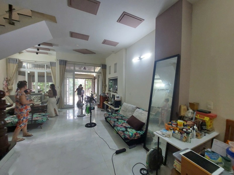 Bán nhà Quận 9, Tăng Nhơn Phú A, đường 339: 80m2, 3 tầng, 4PN, SH, 7.39 tỷ