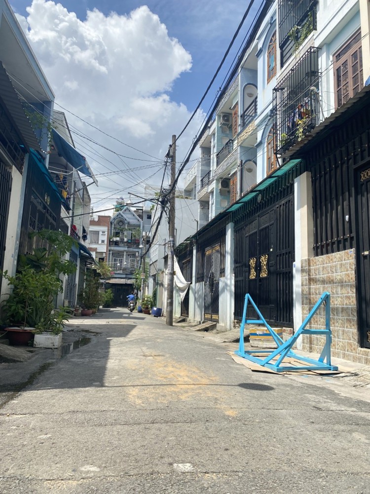Chỉ 56TR/M² Lâu lâu Mới Có& Hiếm Nhà Đẹp NGANG KHỦNG 11,5mX12m Hẻm ÔTÔ