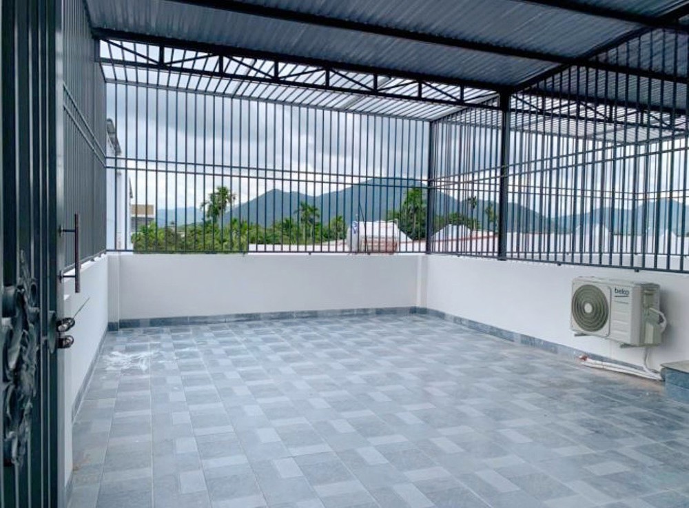 BÁN 2 CĂN NHÀ MỚI THIẾT KẾ HIỆN ĐẠI 3 TẦNG HẺM Ô TÔ ĐƯỜNG GÒ CÂY SUNG P.TÂY NHA TRANG