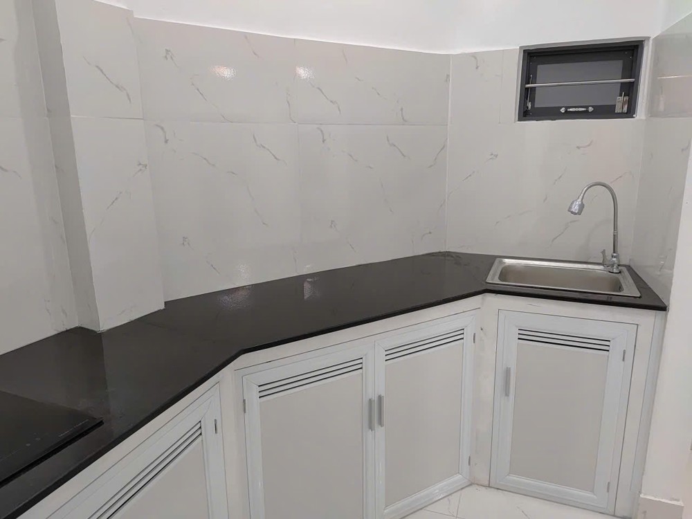 BÁN NHÀ CĂN GÓC 2 TẦNG HẺM PHƯỚC LONG GIÁ 2ty450