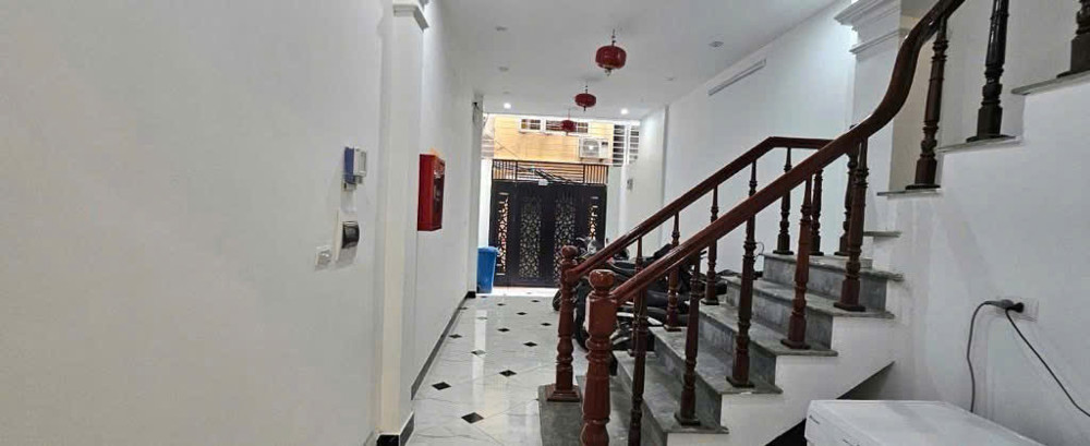 MẶT NGÕ QUẬN ỦY CẦU GIẤY – GẦN PHỐ - CHO THUÊ DÒNG TIỀN ỔN ĐỊNH _ 5 tầng - 46m2_13 Tỷ