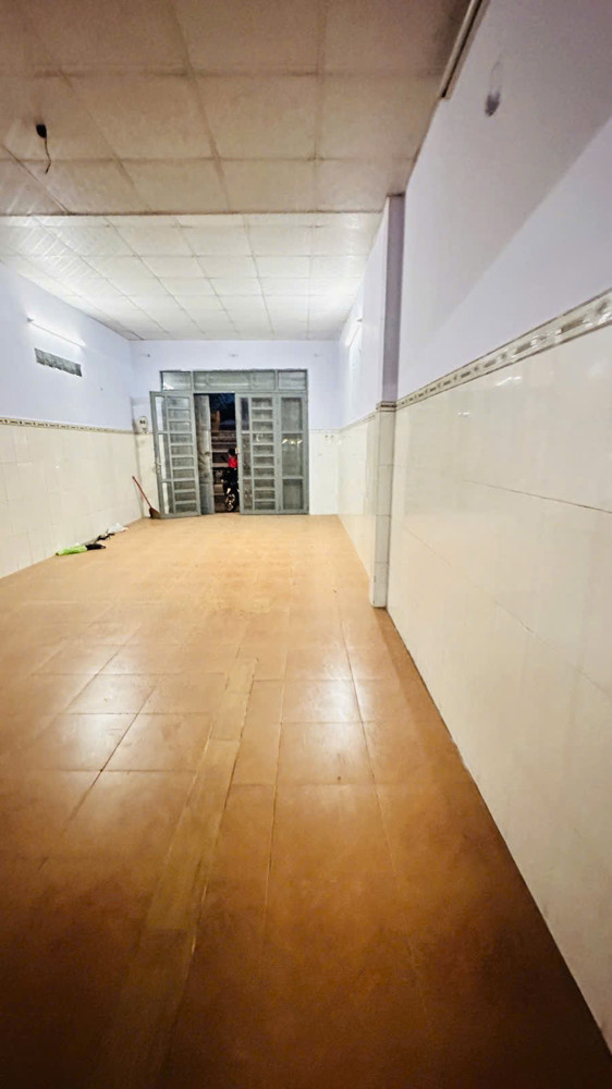 BÁN NHÀ 2 TẦNG 4,2 X 40M SHR MẶT TIỀN ĐẶNG THÚC VỊNH – HÓC MÔN SÁT Q12 ĐANG CHO THUÊ 28TR