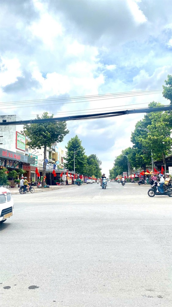 BÁN ĐÁT ĐƯỜNG 11A PHƯỜNG LONG BÌNH KẾ VINOMES Q9 - HẺM XE TẢI VÀO TỚI NƠI - GIÁ TỐT NHẤT KHU VỰC 