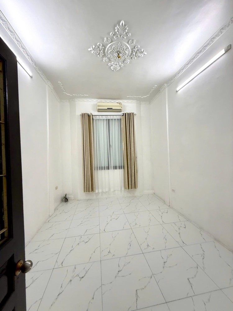 Bán Nhà Tây Sơn 20.6m2. 5 tầng. mặt tiền 3.2m. giá 7.25 tỷ Đống Đa Hà Nội