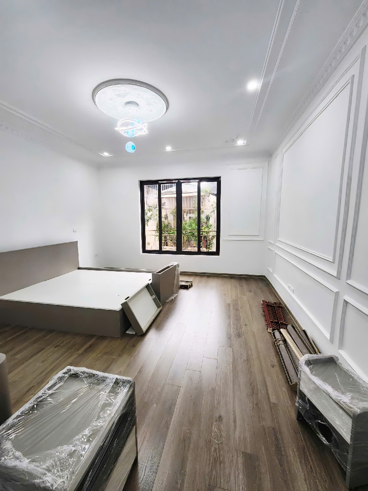 Bán nhà Cầu Giấy trung tâm quận, 30m² x 5 tầng, hơn 7 tỷ – gần Nguyễn Khang, Quan Hoa