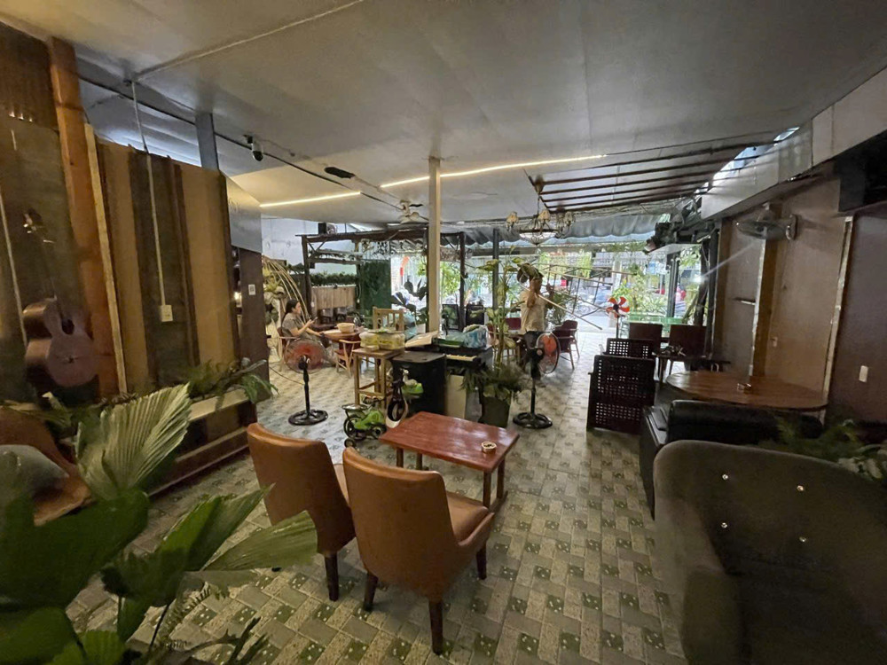Nhà Bè ! QUÁN CAFÉ ĐẸP LẮM ! SANG RẺ CHỈ 180 tr QUÁN CAFE GÓC 2 MT : 10m x 25m, Liên hệ: 0973508530