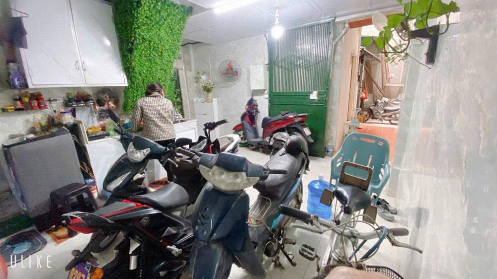 CC bán nhà bên chẵn phố Bạch Đằng, 45m2x 3 tầng, 4 ngủ, 25m ra mặt phố, 8.x tỷ