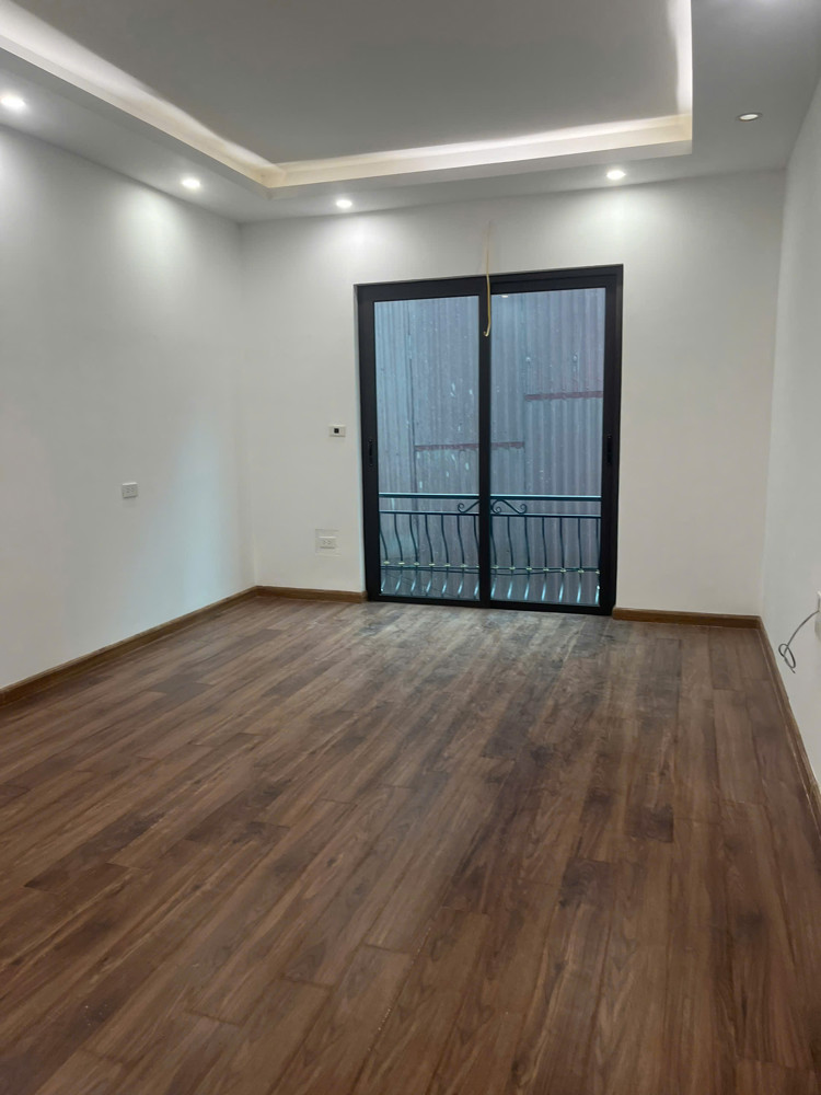 TÂN LÂP. Ô DIÊN .HẠNH ĐÀN . ĐAN PHƯỢNG. HÀ NỘI  
DUY NHẤT MỘT CĂN NHÀ 4.5 TẦNG MÀ NẰM BÊN CẠNH CÁC